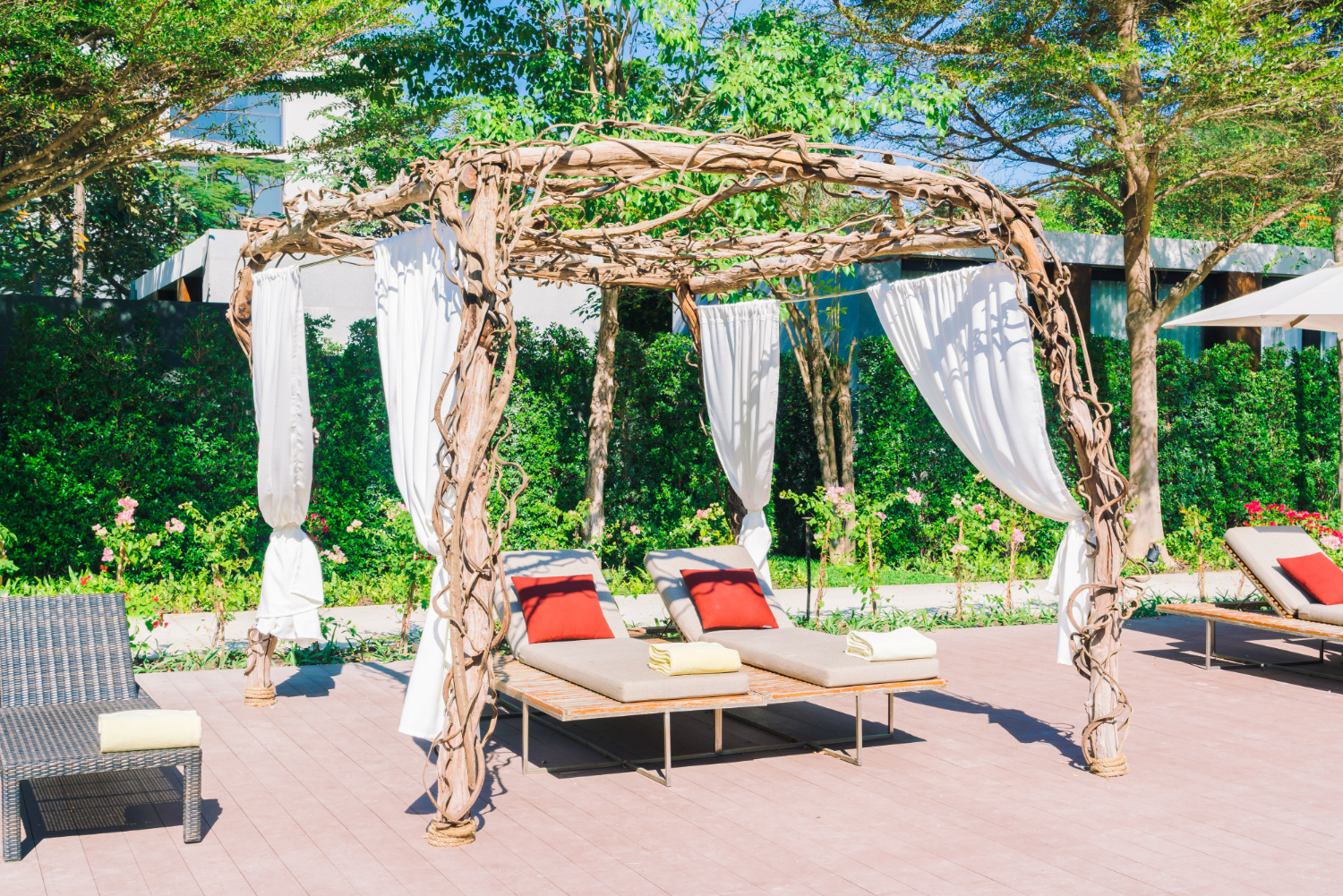 Turn your garden into a cozy oasis: Installation of garden gazebos and pavilions